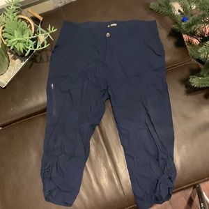 Ladies navy capri pants